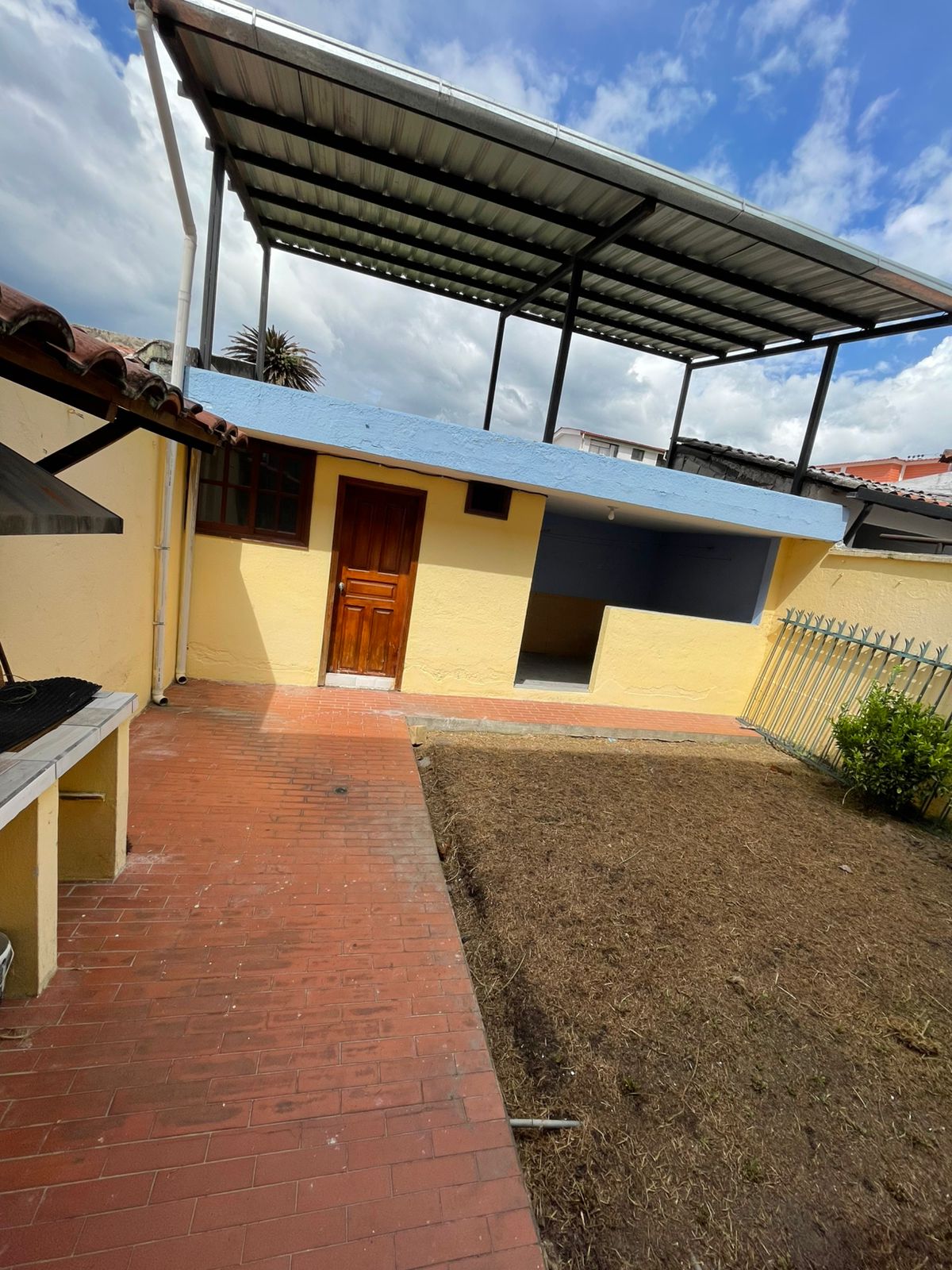 WhatsApp Image 2026-06-08 at 23.14.16 (1) Casa en Venta en Sangolquí | Conjunto Privado El Prado | 182 m² de Construcción | Excelente Ubicación