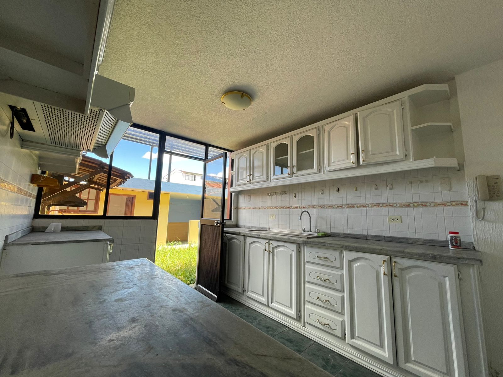 WhatsApp Image 2026-06-08 at 23.14.47 Casa en Venta en Sangolquí | Conjunto Privado El Prado | 182 m² de Construcción | Excelente Ubicación