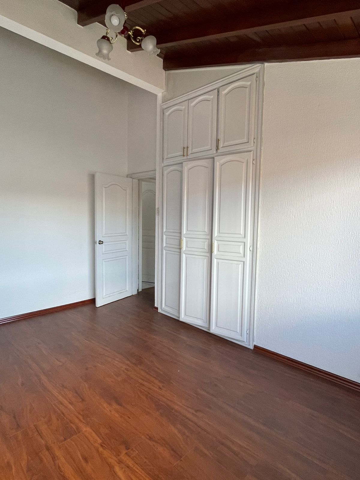 WhatsApp Image 2026-06-08 at 23.14.49 (3) Casa en Venta en Sangolquí | Conjunto Privado El Prado | 182 m² de Construcción | Excelente Ubicación